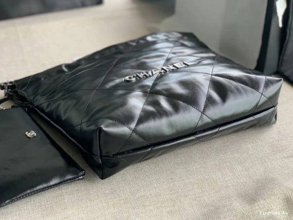 First Bag Ru HANDBAG 22 CHANEL SMALL 0822